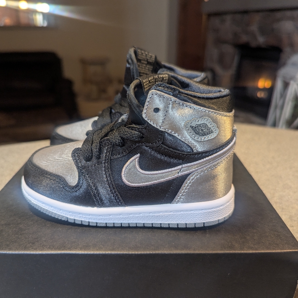 Nike Kids' Air Jordan 1 Mid Toddler Shoes - Black & Silver